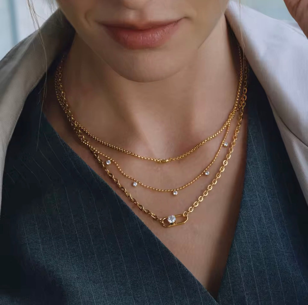 Collar triple