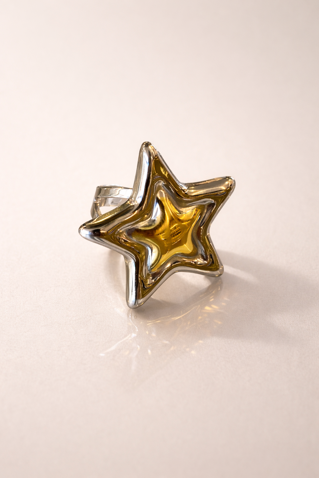 Rockstar ring