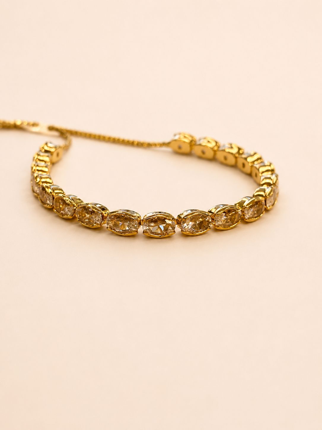 Tennis bracelet