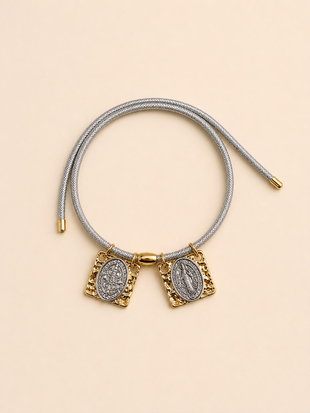Light scapular