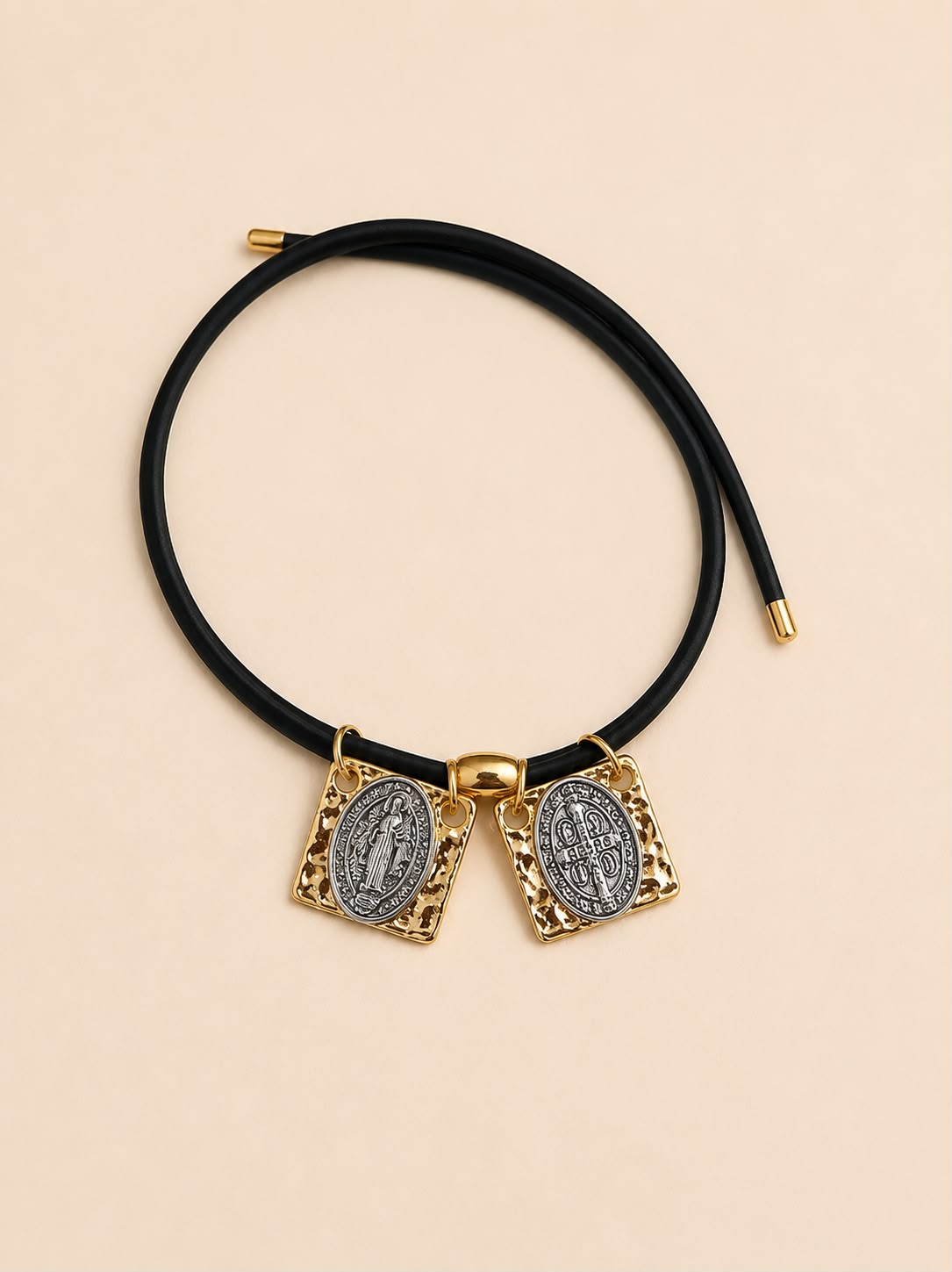 Light scapular